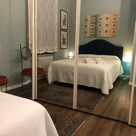Dietro Il Teatro Modena Apartment Genoa